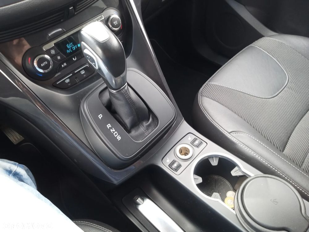Ford Kuga 2.0 TDCi 4x4 Titanium - 12