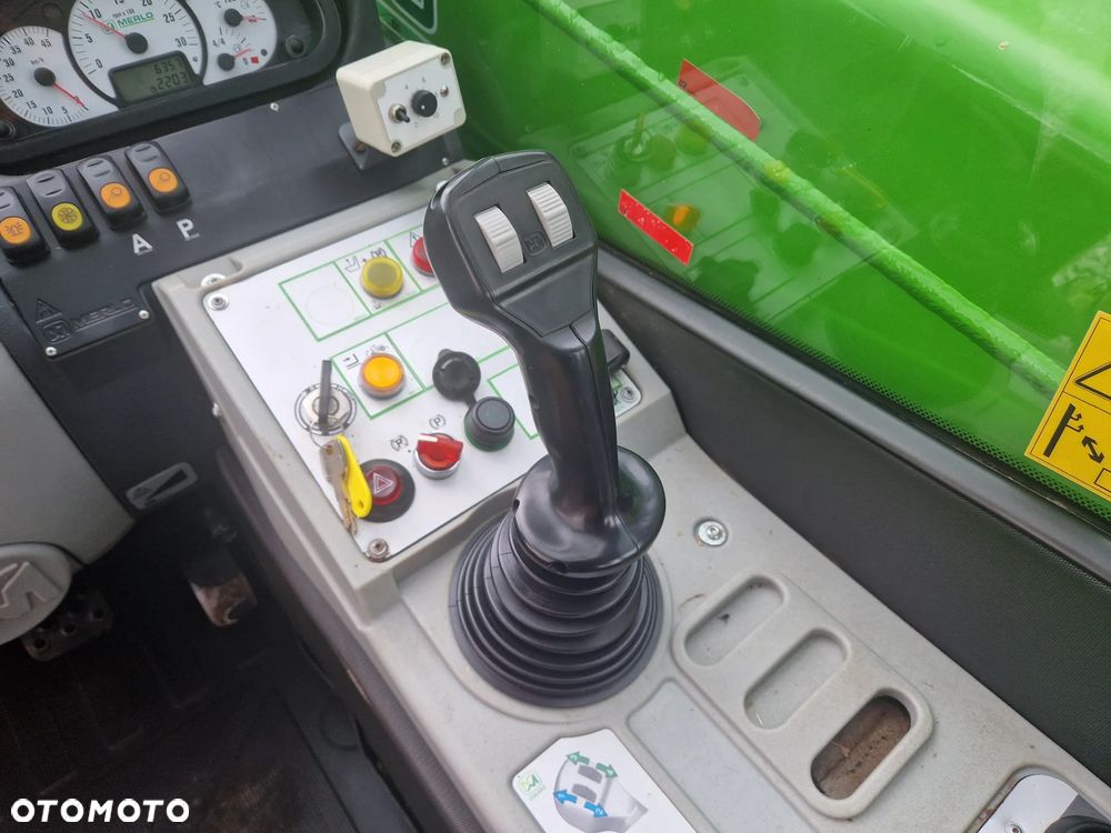 Merlo P25.6 - 11