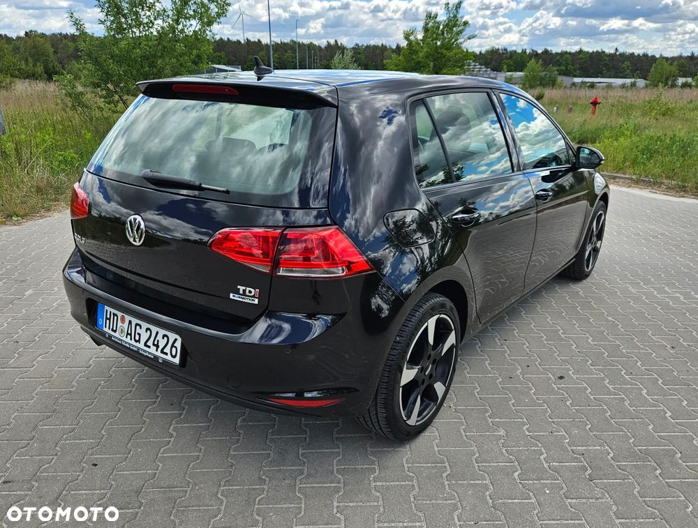 Volkswagen Golf 1.6 TDI BlueMotion Technology Comfortline - 21