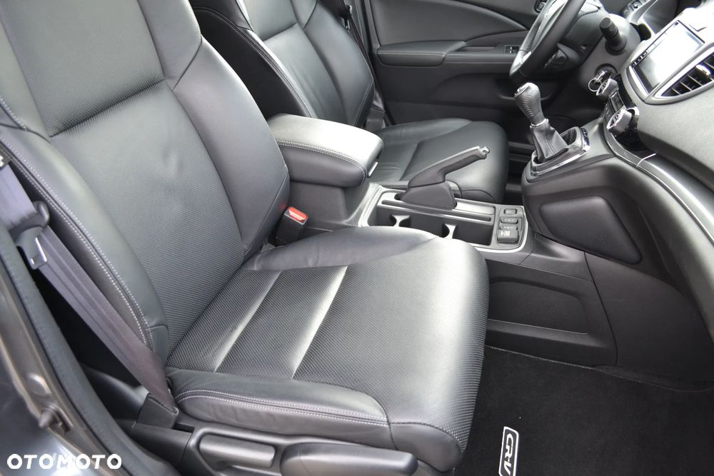 Honda CR-V - 24
