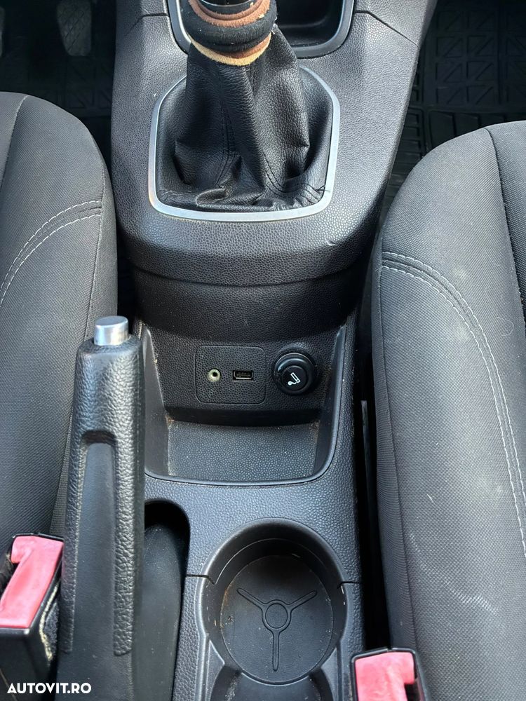 Ford Fiesta - 23