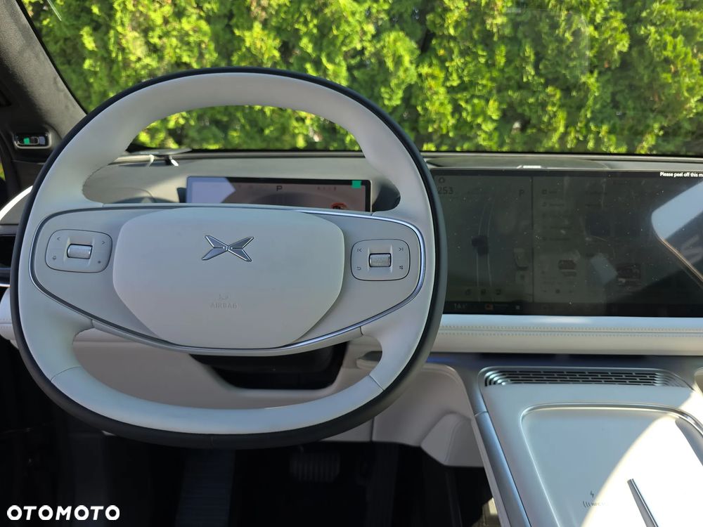 XPeng G9 94.6 kWh AWD Performance - 14