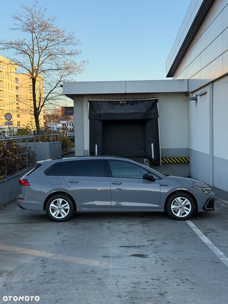 Volkswagen Golf Variant 2.0 TDI Life - 2