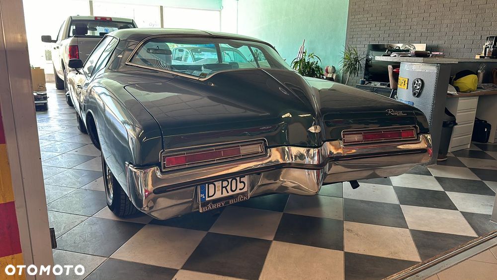 Buick Riviera - 15