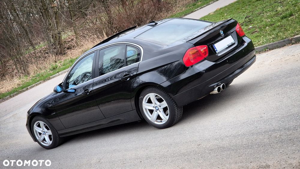 BMW Seria 3 325i Edition Sport - 5
