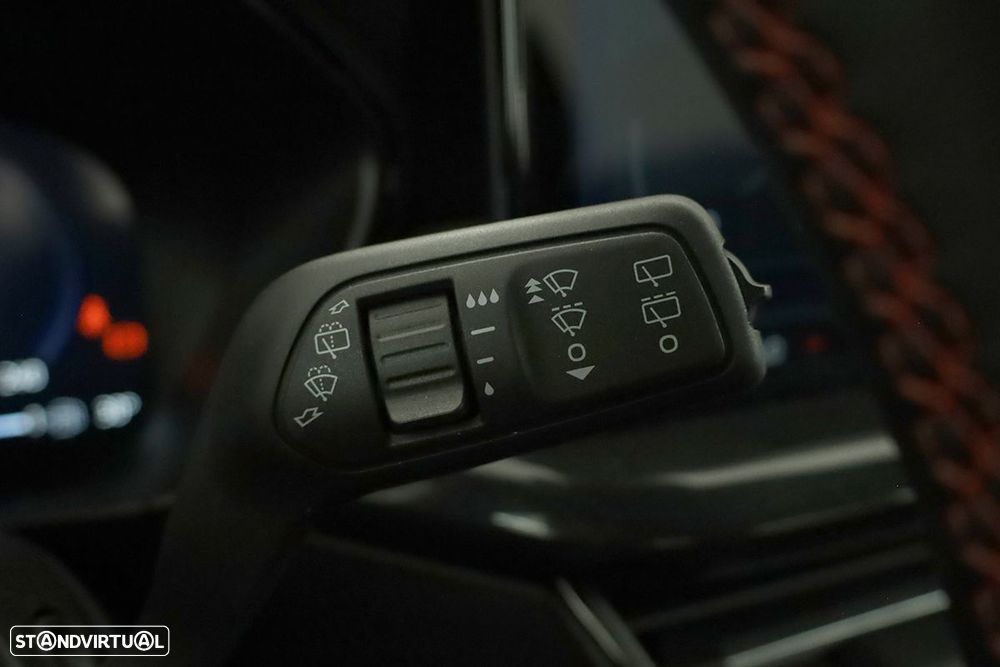 Ford Focus 1.0 EcoBoost MHEV ST-Line X - 16