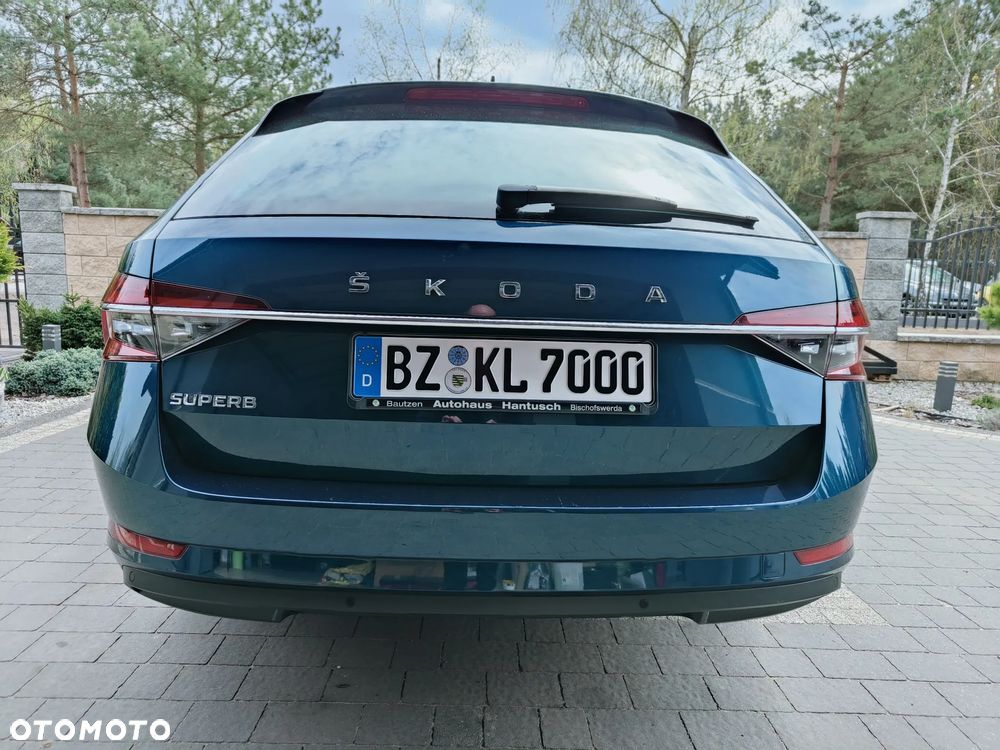 Skoda Superb 2.0 TDI DSG Premium Edition - 33