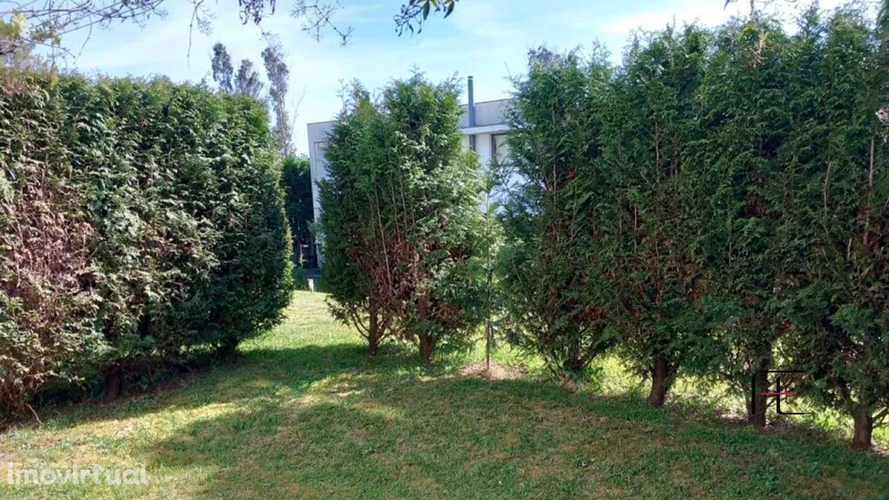 Moradia T3 de 3 frentes em Condomínio Fechado – Castêlo da Maia - Grande imagem: 2/20