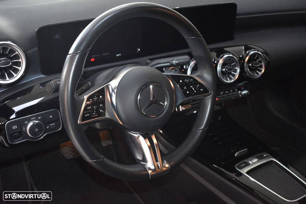 Mercedes-Benz A 250 - 26