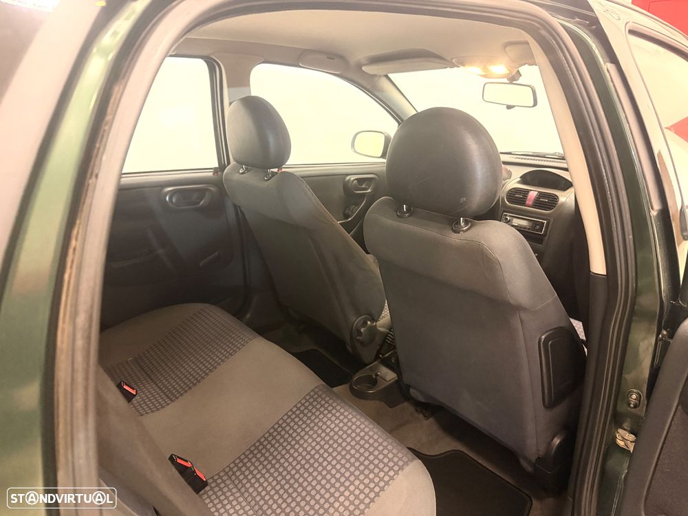 Opel Corsa 1.2 16V Confort - 10