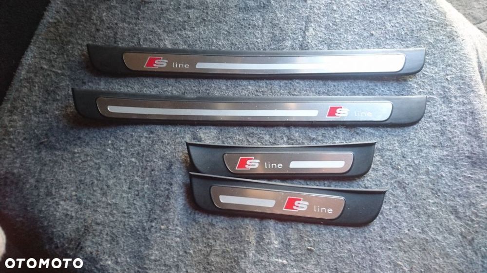 Emblematy progowe audi a5s5 12r sportback - 1