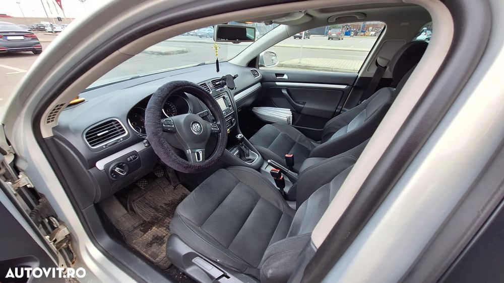 Volkswagen Golf 2.0 TDI DPF Highline - 16