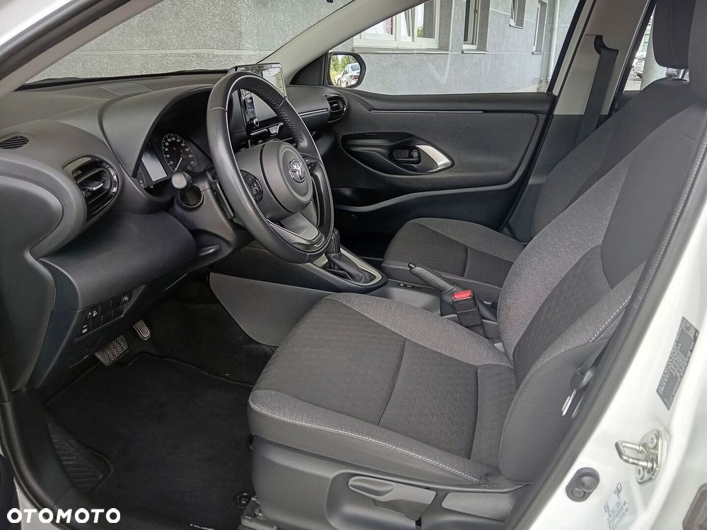 Toyota Yaris 1.5 Comfort CVT - 11