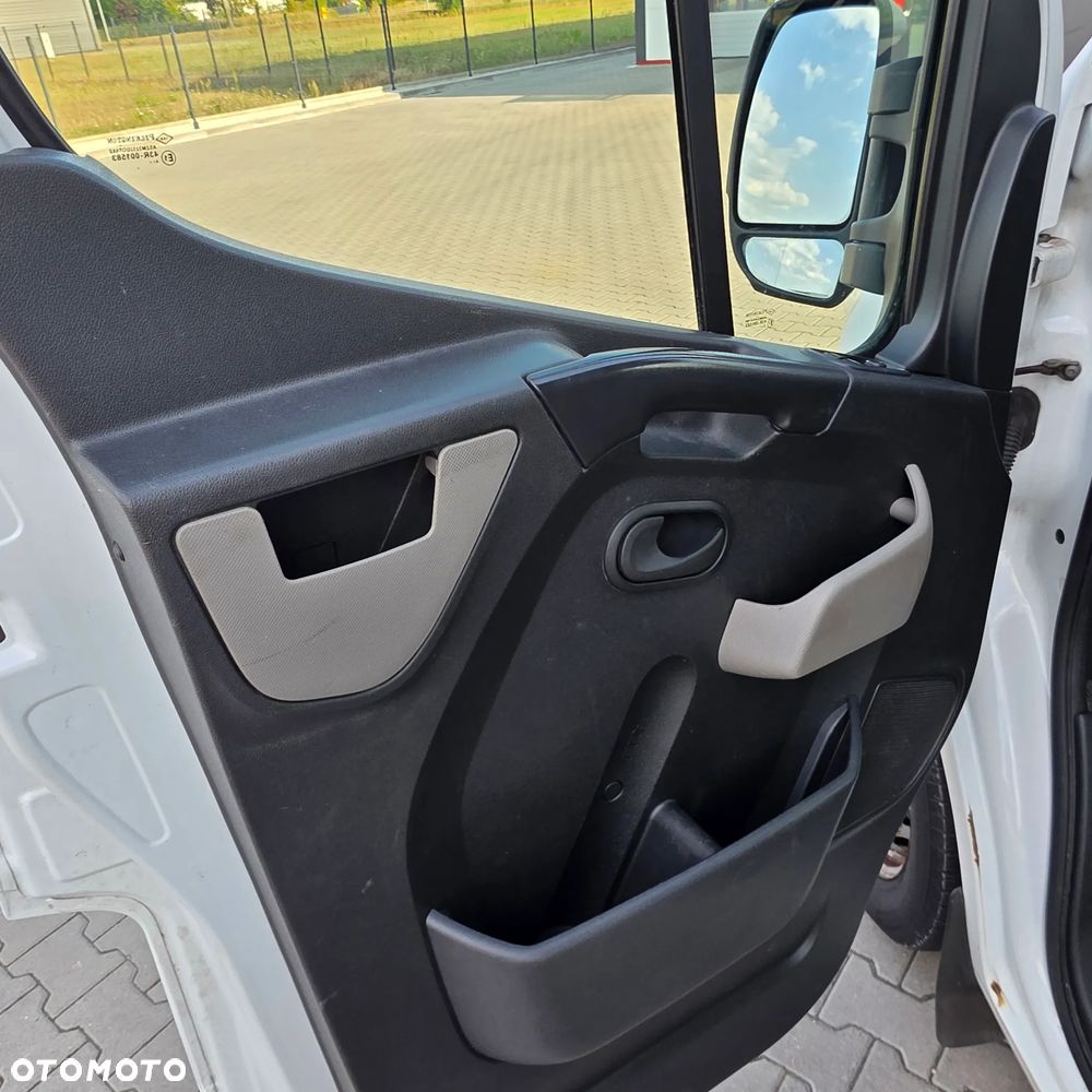 Renault Master - 19