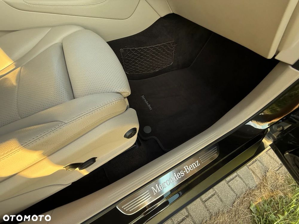 Mercedes-Benz GLC - 18