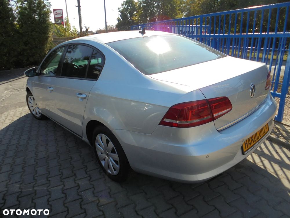 Volkswagen Passat 2.0 TDI Comfortline - 3