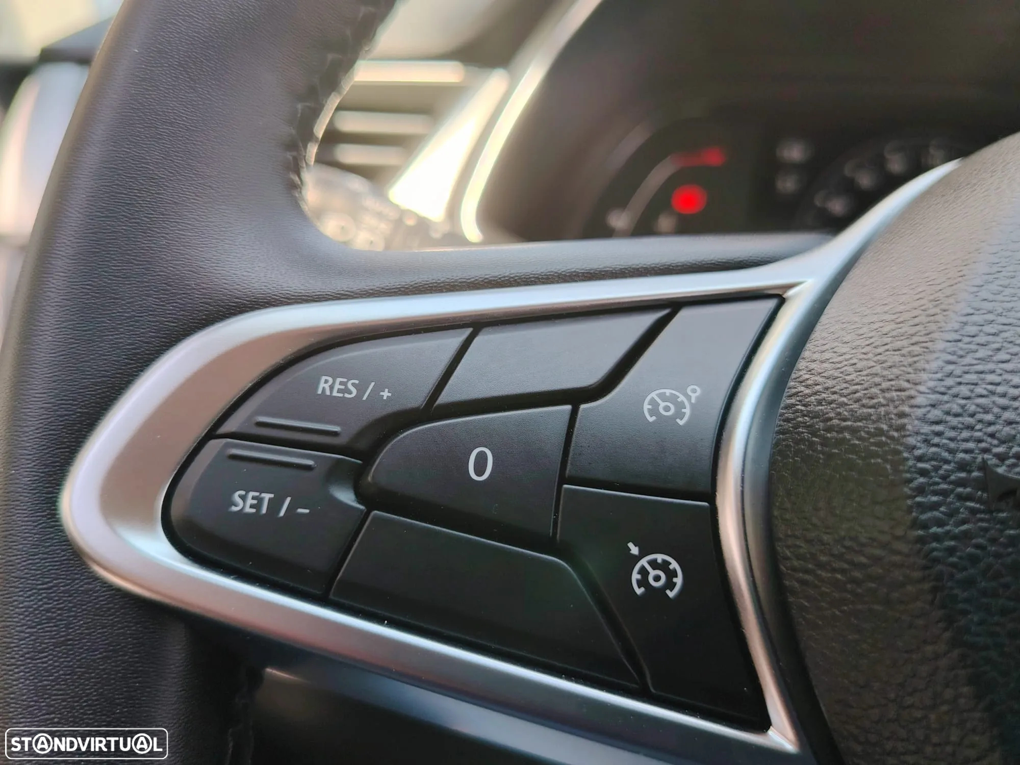 Renault Captur 1.0 TCe Techno Bi-Fuel - 13