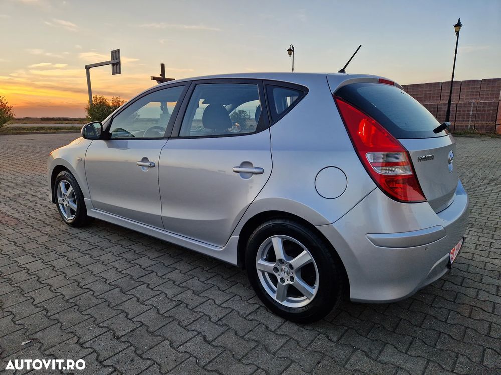 Hyundai i30 1.4 GL Classic - 7