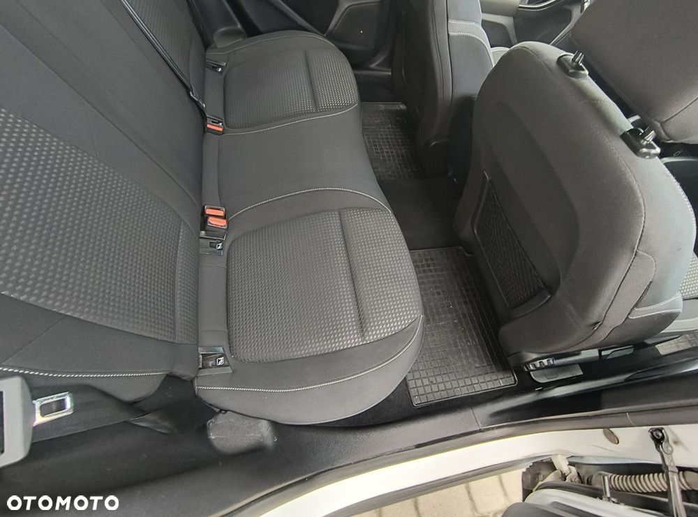 Ford Focus - 21