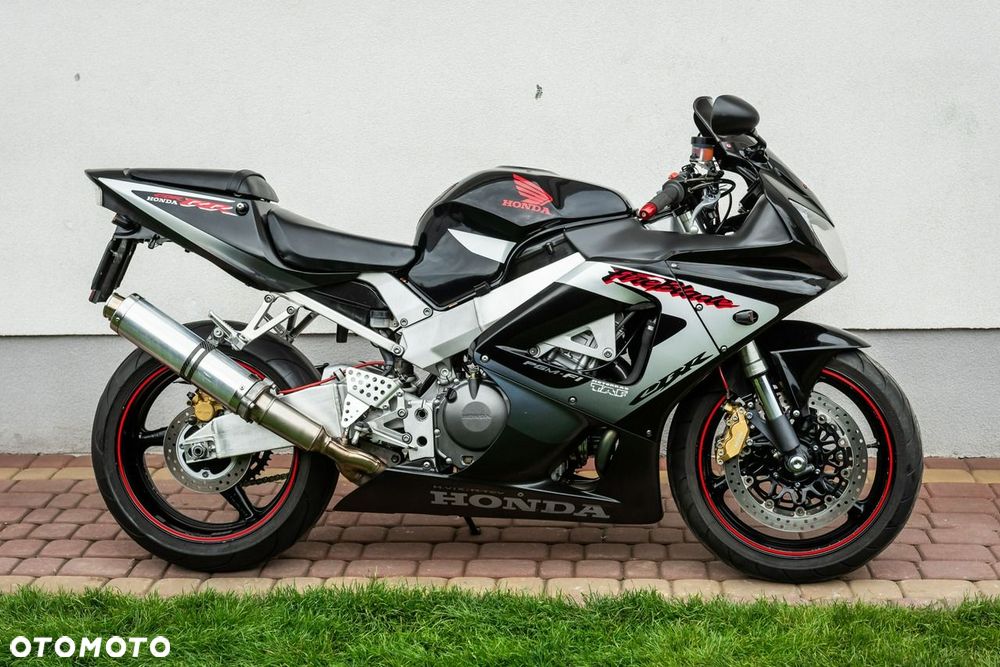 Honda CBR - 3