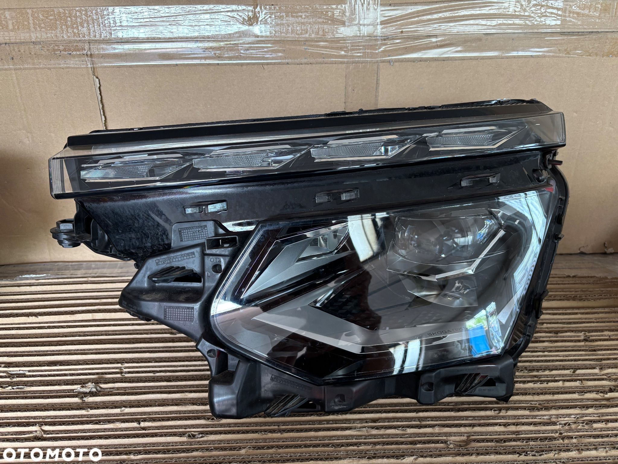SKODA KAMIQ LIFT lampa lewa przód reflektor FULL LED 655.941.015C - 1