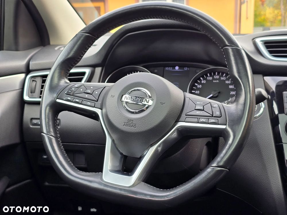 Nissan Qashqai 1.3 DIG-T N-CONNECTA - 26