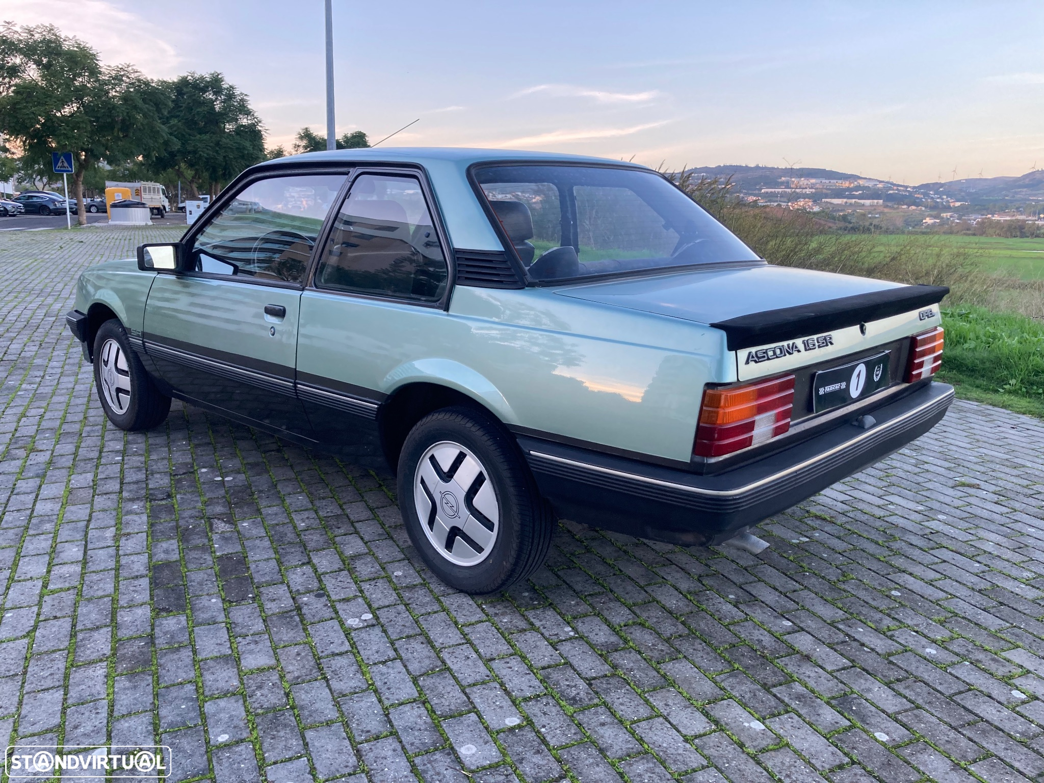 Opel Ascona 1.6 SR - 12