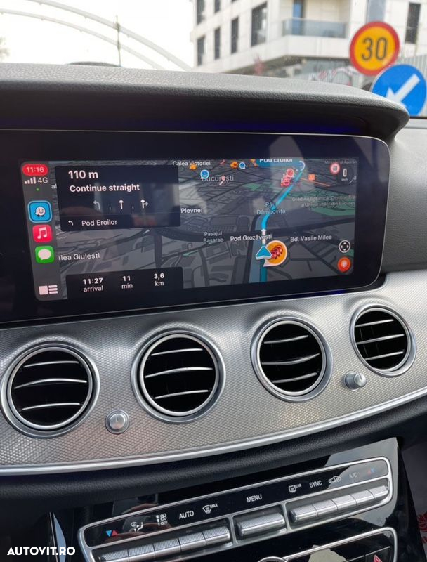 Mercedes-Benz E 200 Aut. - 11
