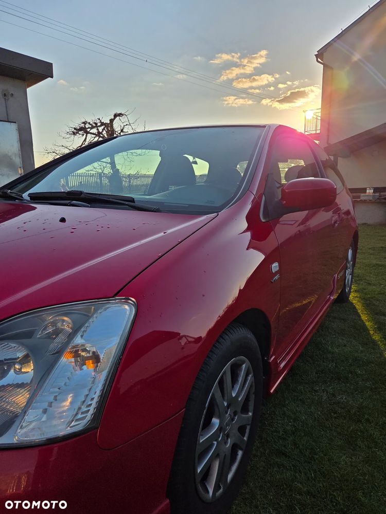 Honda Civic 1.6i ES - 9