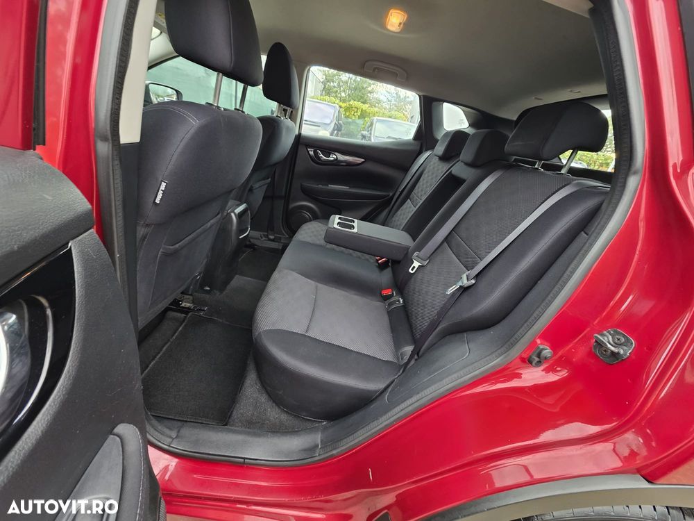 Nissan Qashqai 1.5 DCI N-Connecta - 9