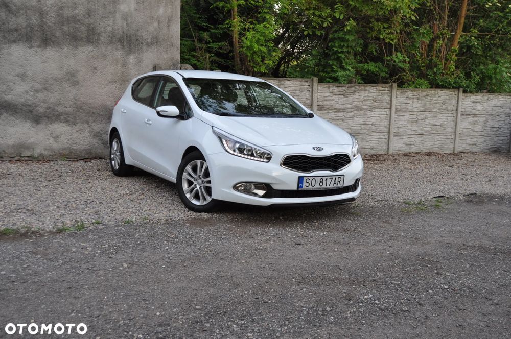 Kia Ceed 1.6 GDI L - 1