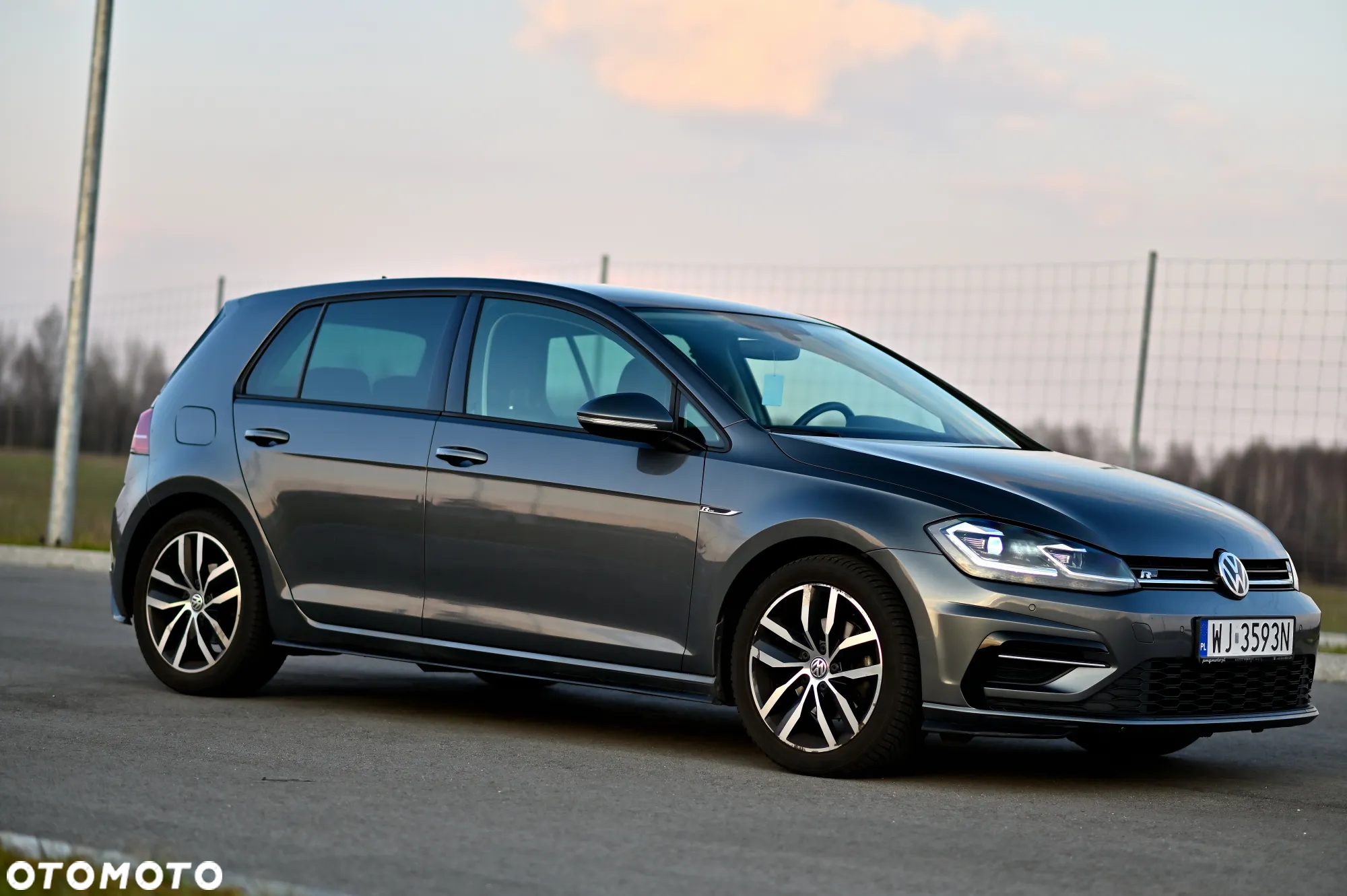 Volkswagen Golf Variant 1.5 TSI OPF R-Line - 2