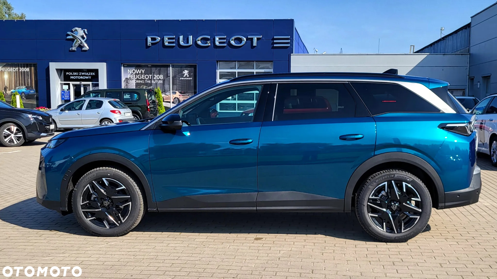 Peugeot 5008 1.2 PureTech mHEV Allure Pack S&S e-DCS6 - 8