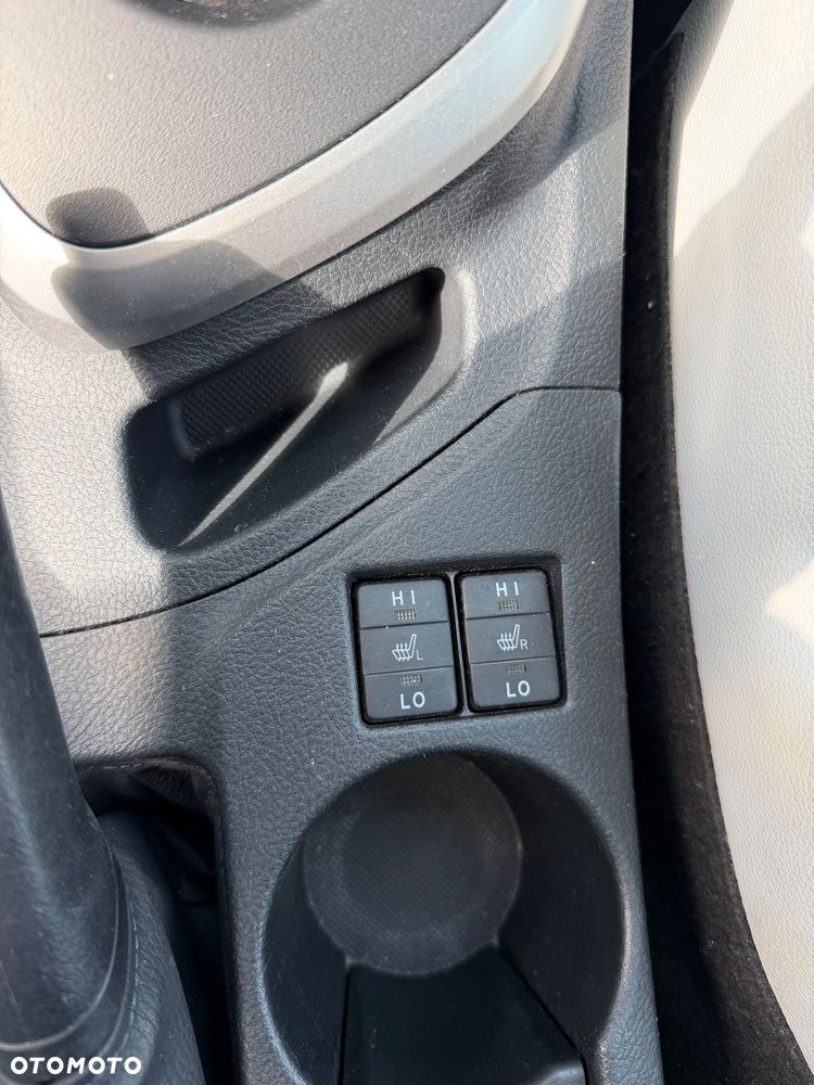 Toyota Auris - 22