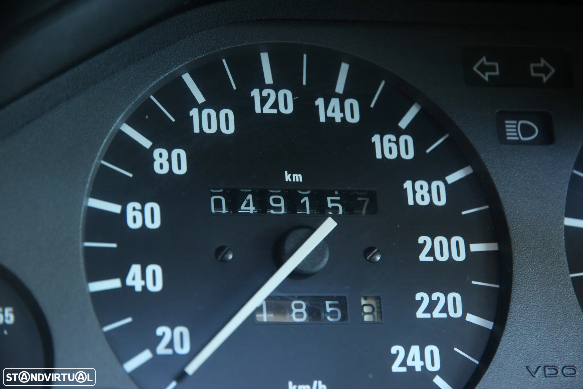 BMW 318 i - 19