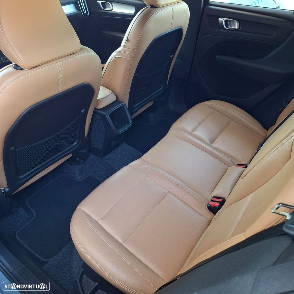 Volvo XC 40 1.5 T3 Momentum - 11