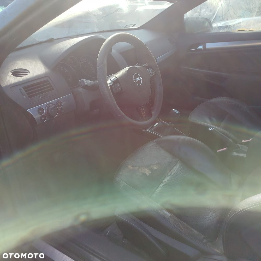 Opel Astra H na części - 6