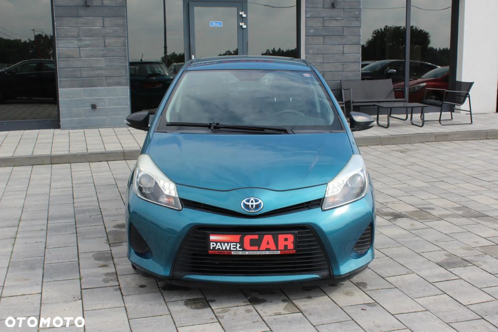 Toyota Yaris Hybrid 100 Premium - 2