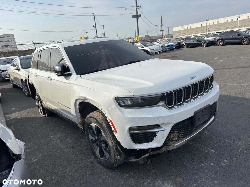 Jeep Grand Cherokee - 1