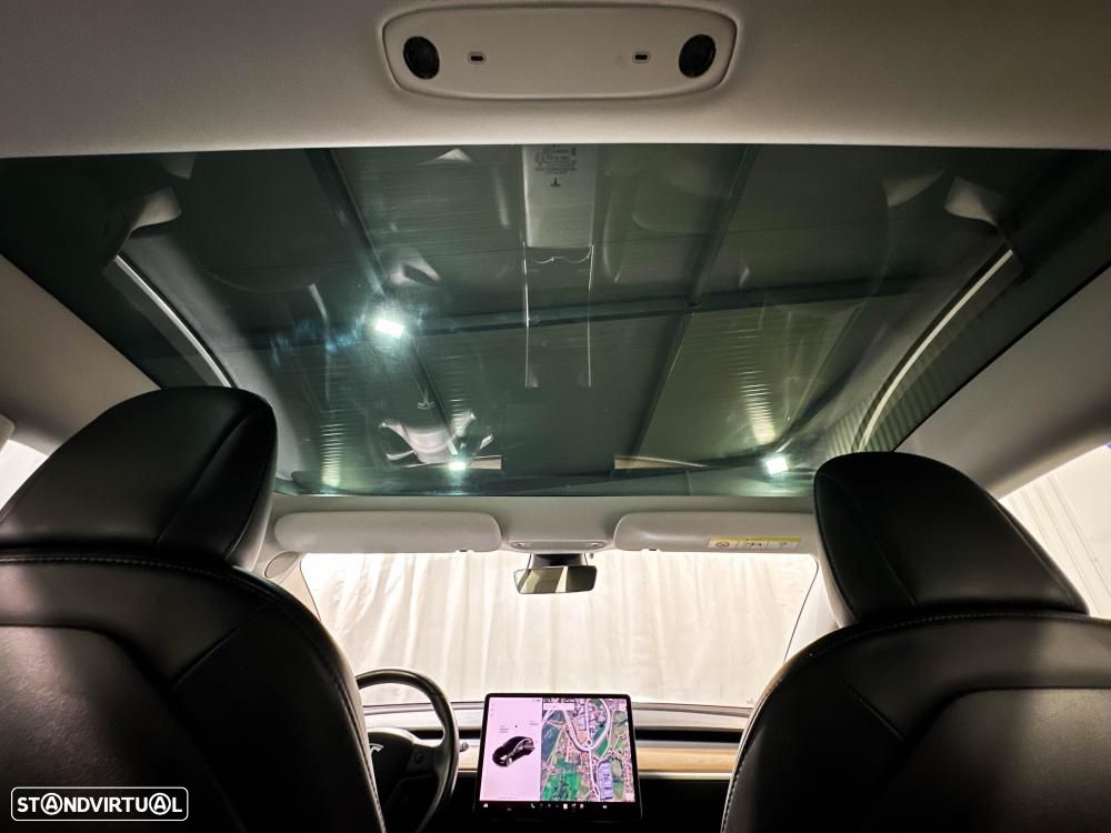 Tesla Model 3 Performance Dual Motor AWD - 28