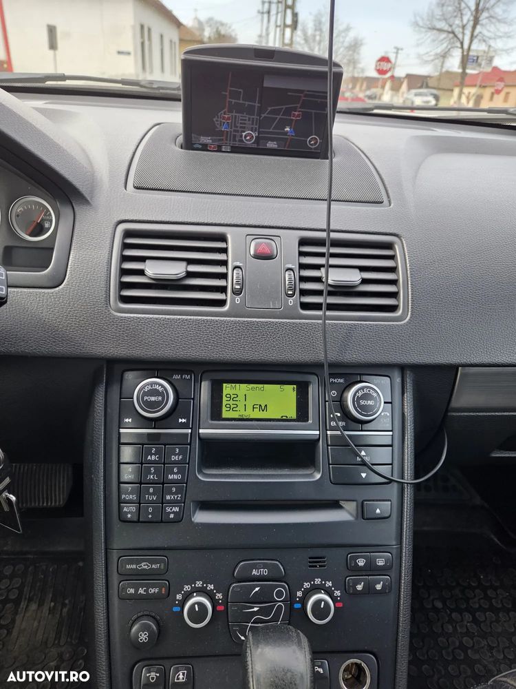 Volvo XC 90 D5 AWD Geartronic Momentum - 5