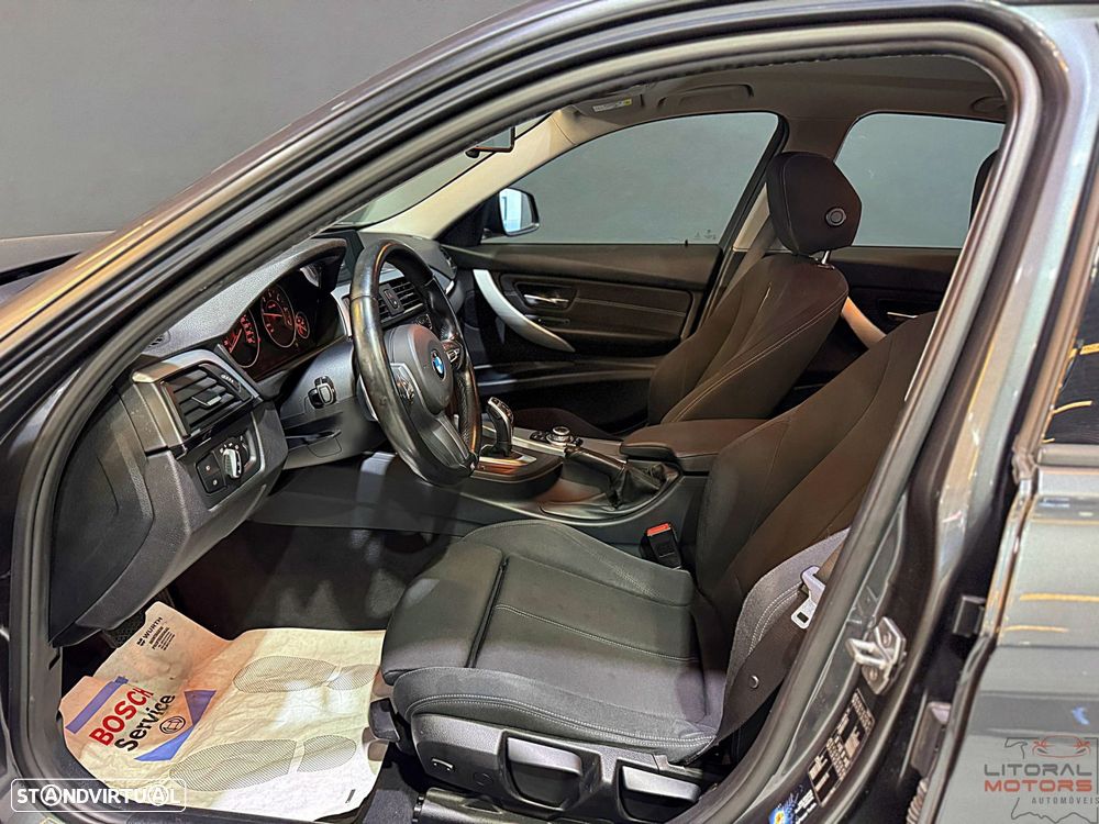 BMW 320 d Auto Line Sport - 15