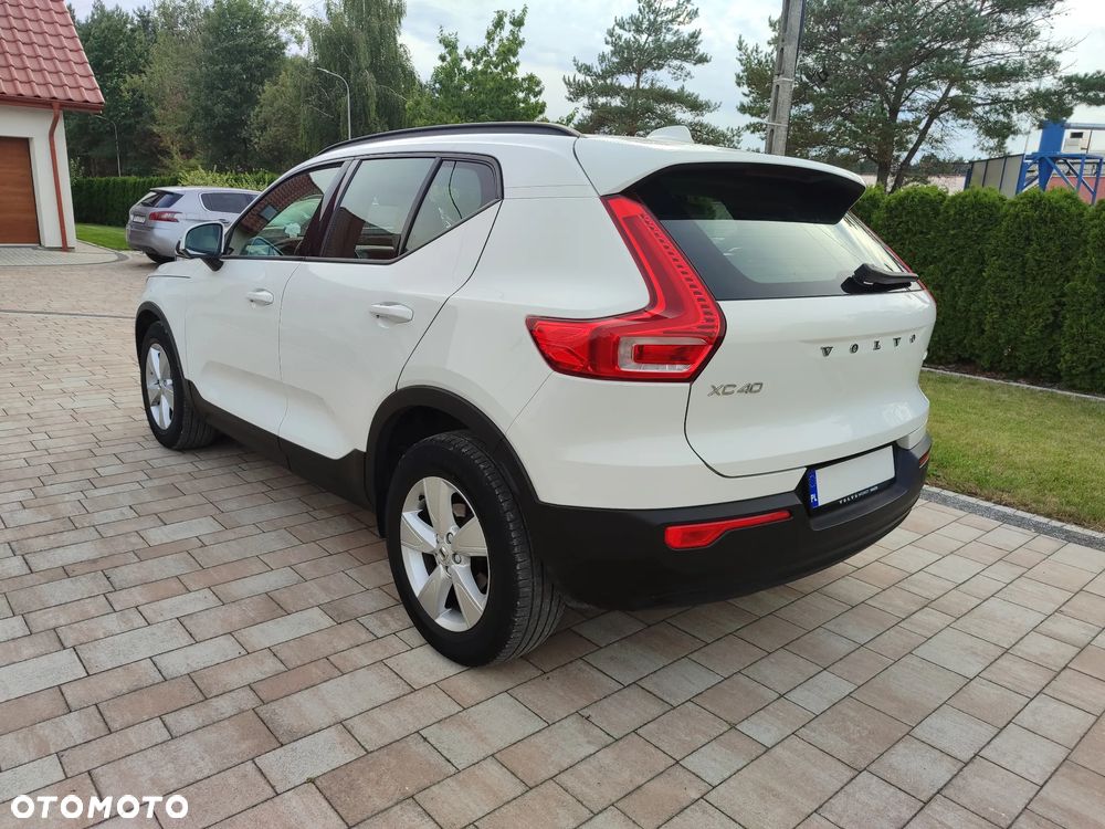 Volvo XC 40 T3 Momentum - 3