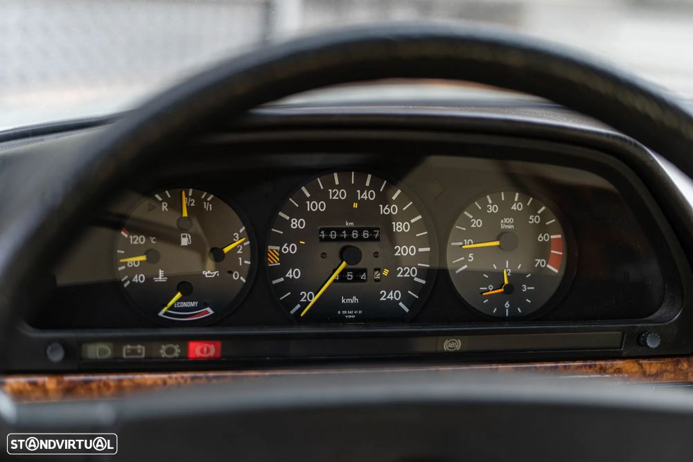 Mercedes-Benz W126 (1979-1992) 500 SEC - 48