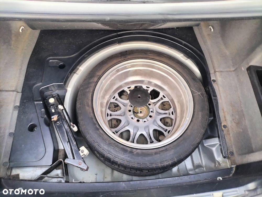 BMW Seria 5 525d - 9