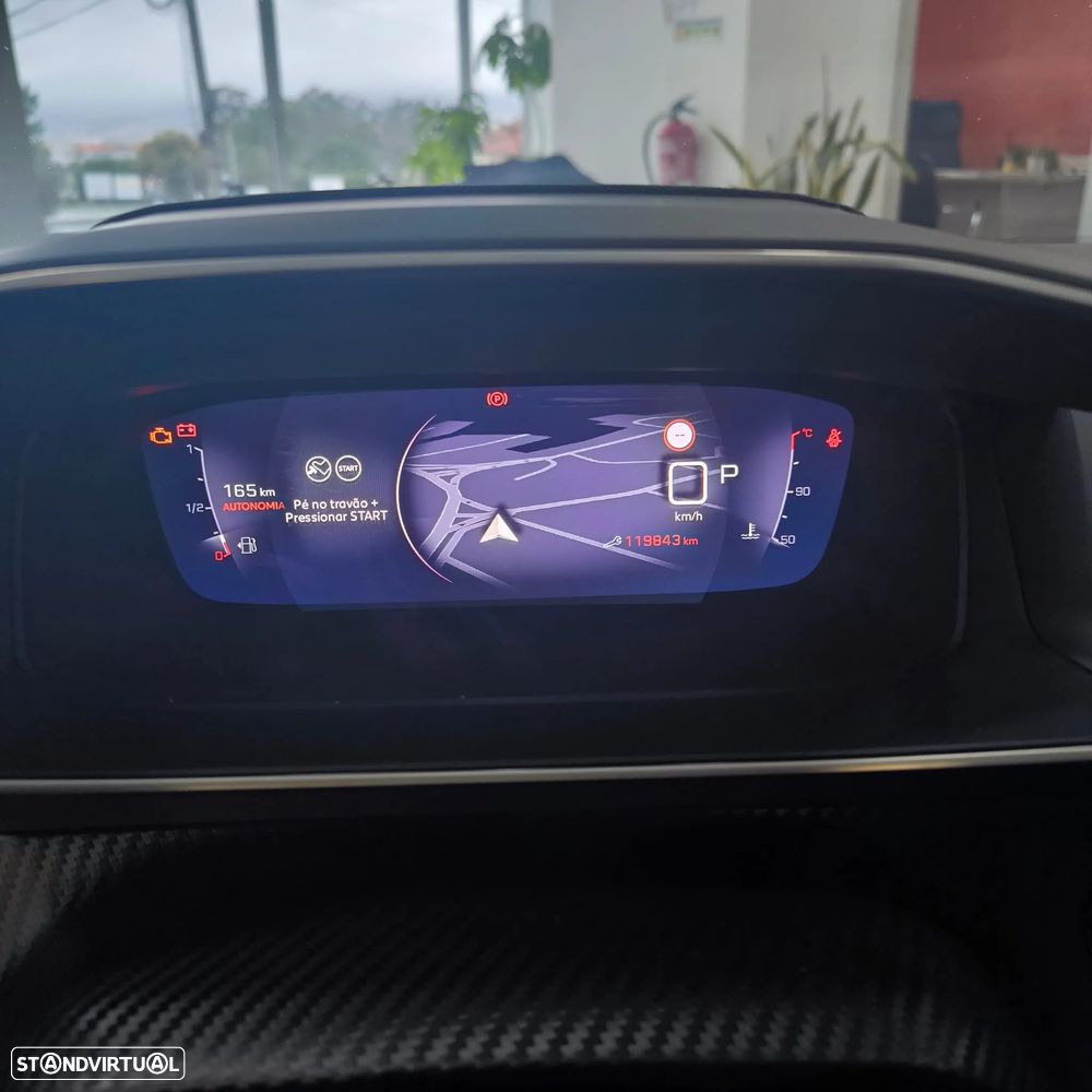 Peugeot 2008 1.5 BlueHDi Allure EAT8 - 9