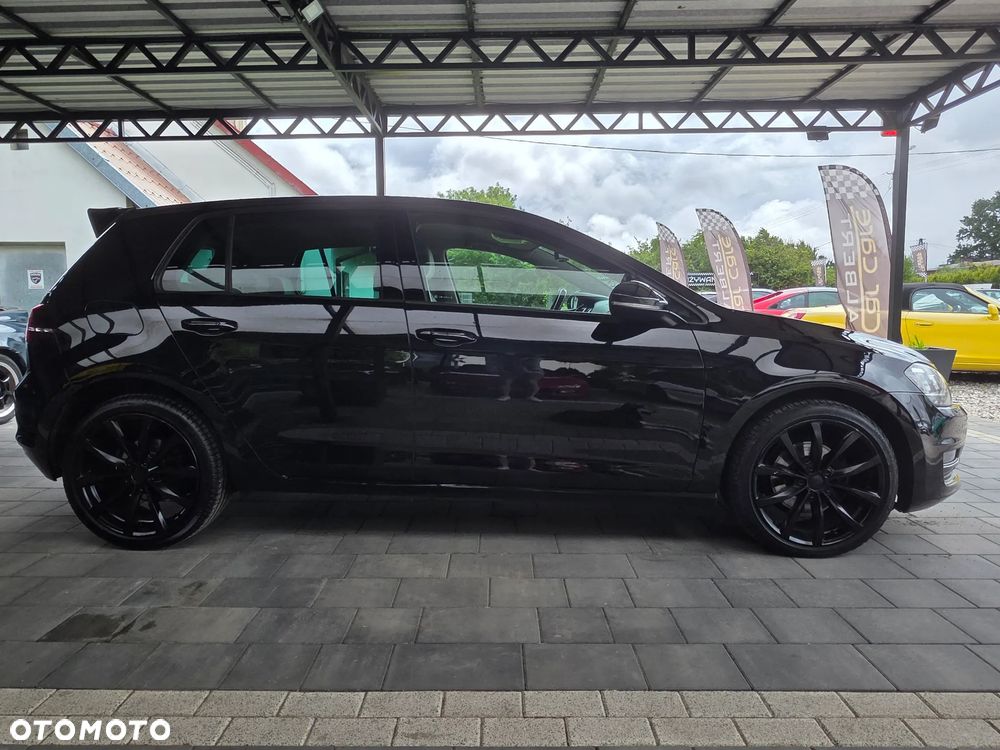 Volkswagen Golf - 8