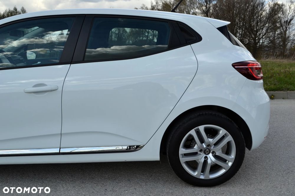 Renault Clio - 10
