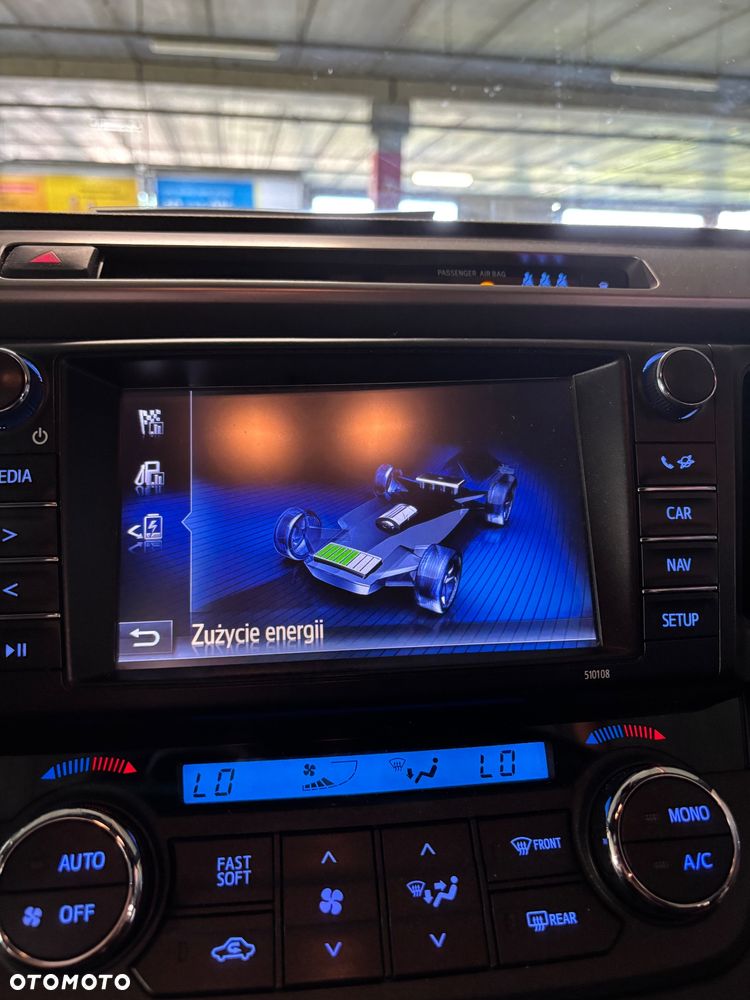 Toyota RAV4 Hybrid Premium 4x4 - 18