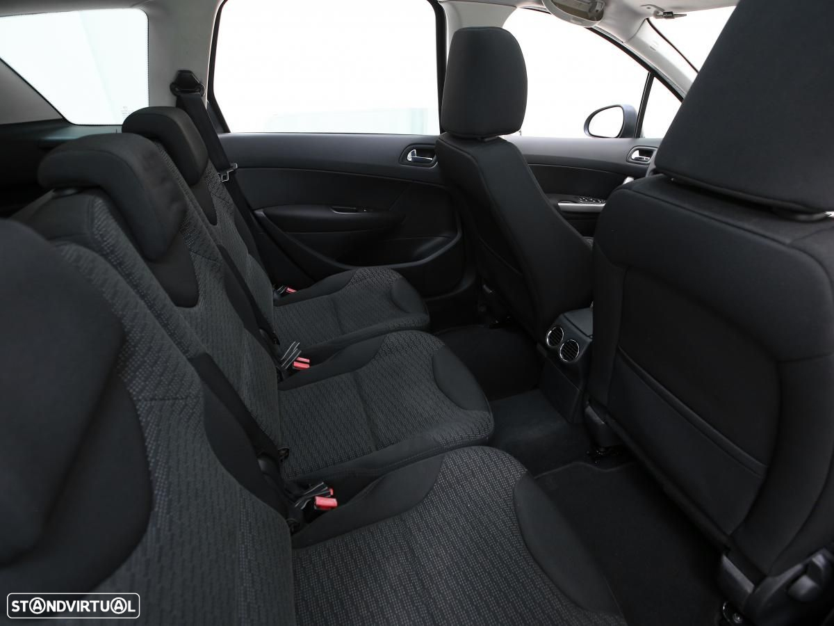Peugeot 308 SW - 9